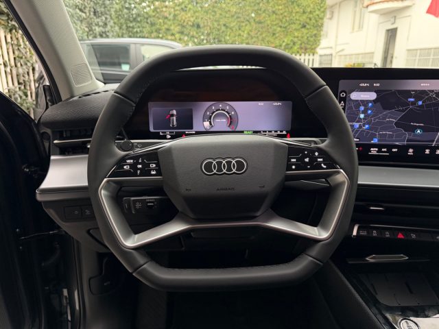 AUDI Q3 usata, con Sensori di parcheggio anteriori