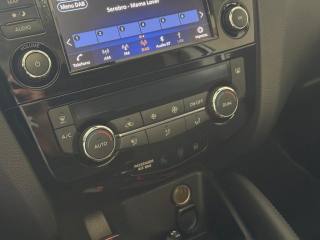 NISSAN Qashqai usata, con Fari LED