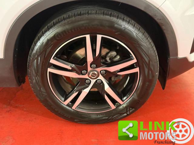 VOLVO XC40 usata, con Fari LED