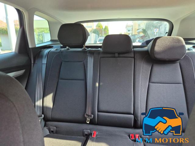 SKODA Karoq usata, con Sedile posteriore sdoppiato