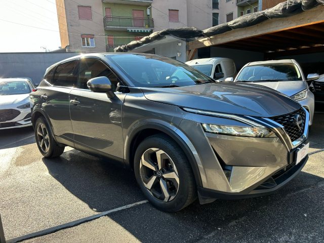 NISSAN Qashqai usata, con Fari LED