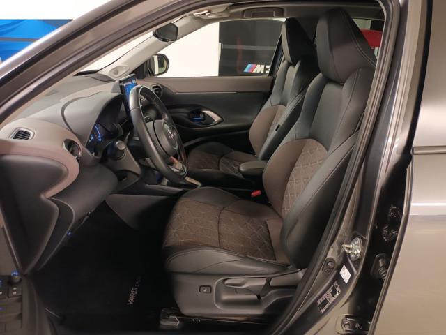 TOYOTA Yaris Cross usata, con Luci diurne LED