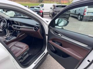 ALFA ROMEO Stelvio usata, con Portapacchi
