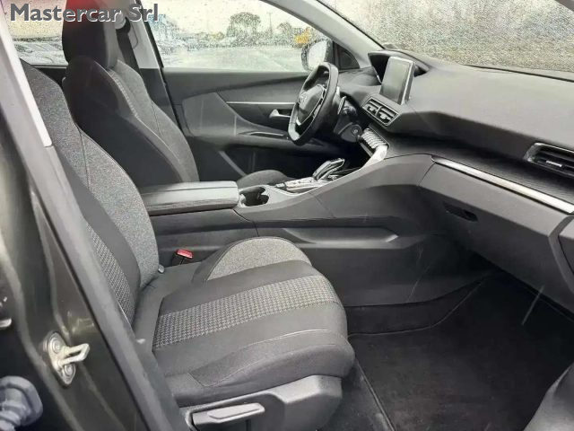 PEUGEOT 5008 usata, con Cruise Control