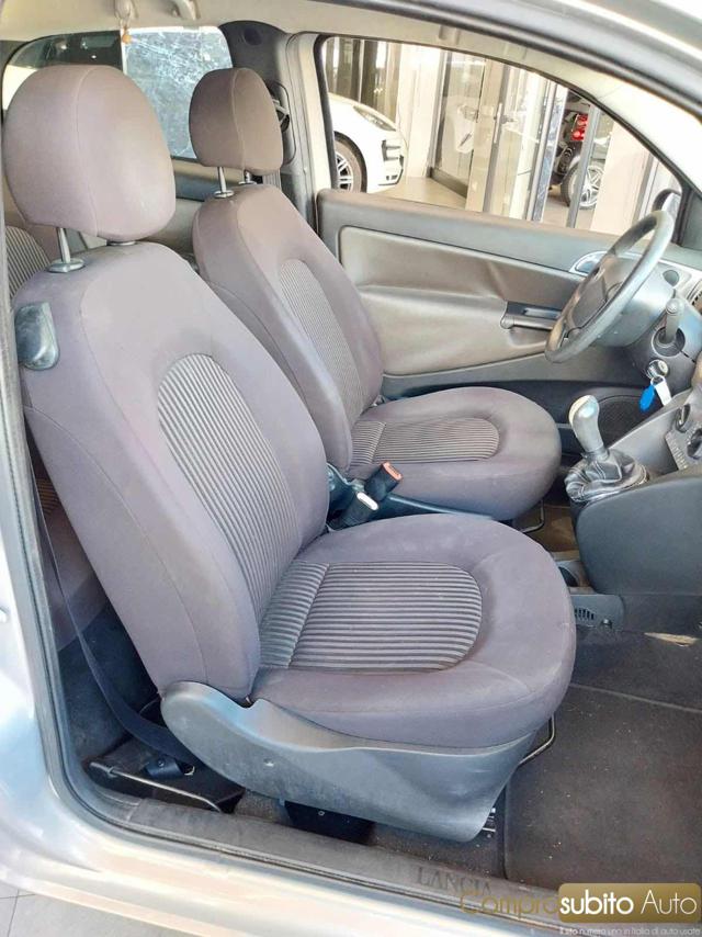 LANCIA Ypsilon usata, con Servosterzo