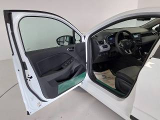 RENAULT Clio usata, con USB