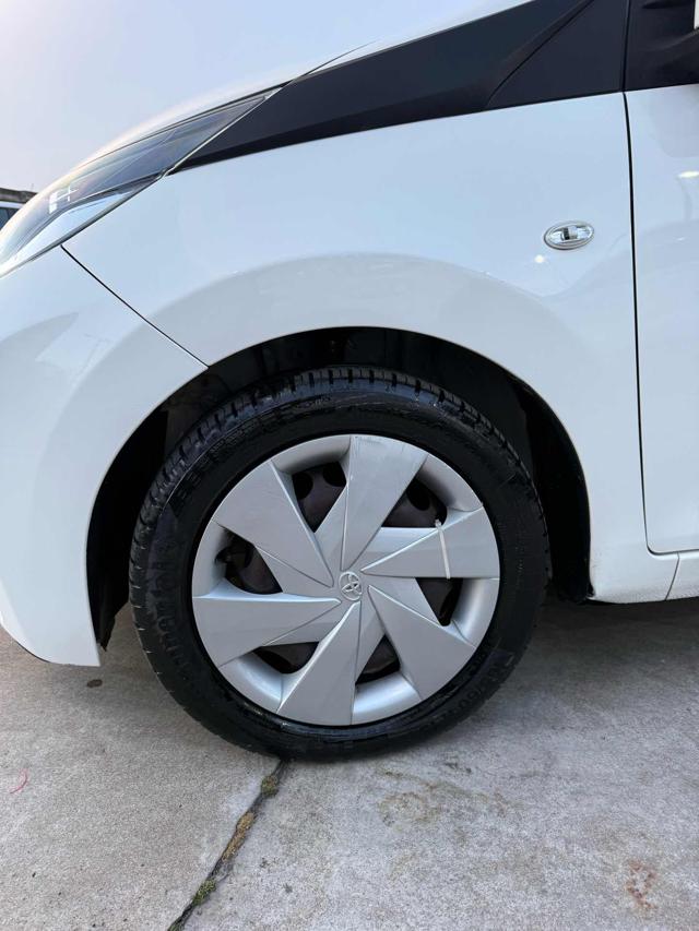 TOYOTA Aygo usata, con Airbag laterali