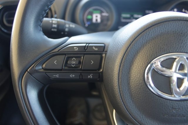 TOYOTA Yaris usata, con Sensore di luce