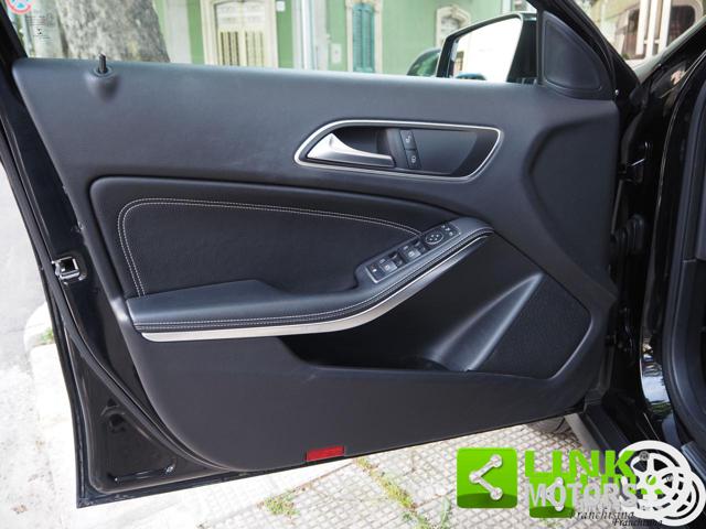 MERCEDES-BENZ GLA 200 usata 32