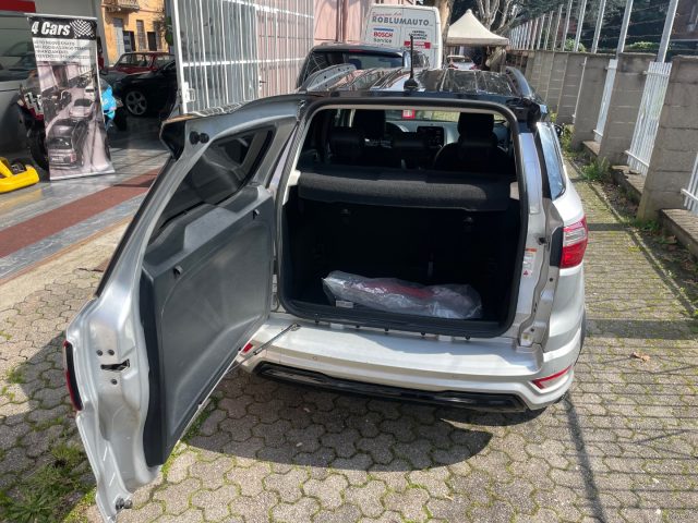 FORD EcoSport usata, con Autoradio