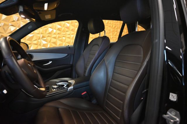 MERCEDES-BENZ GLC 220 usata 32