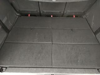 PEUGEOT 5008 usata, con Sedile posteriore sdoppiato