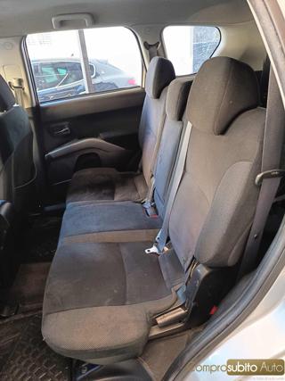 MITSUBISHI Outlander usata 22