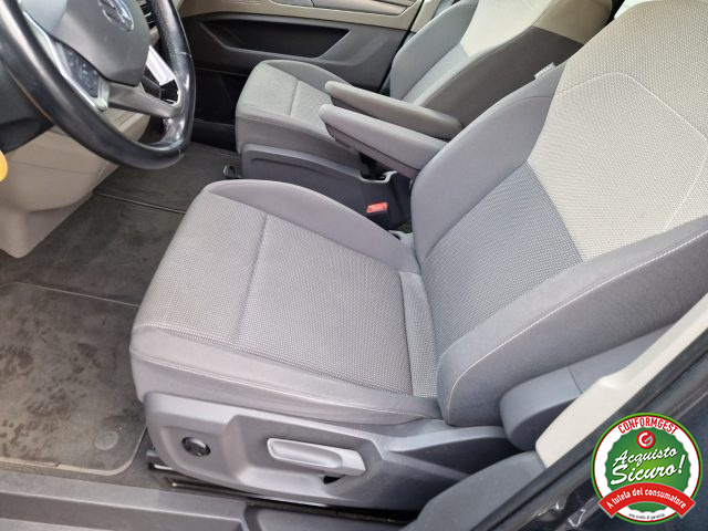 VOLKSWAGEN Multivan usata, con Cronologia tagliandi