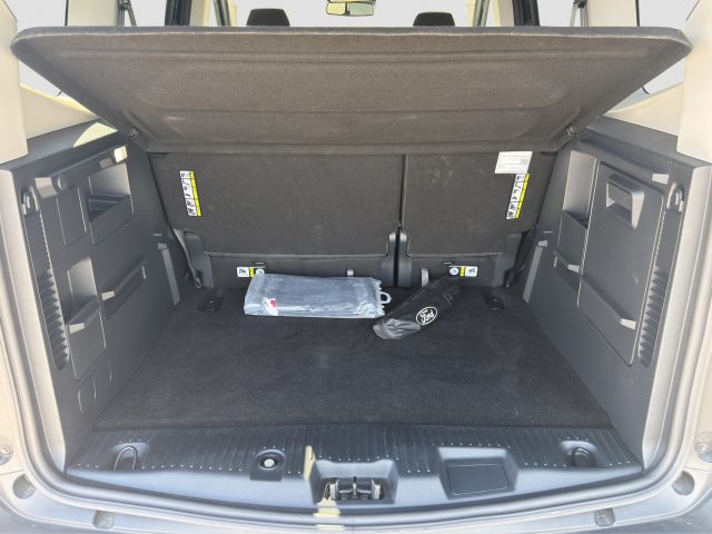 FORD Tourneo Courier usata 12