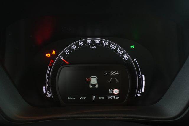 TOYOTA Aygo X usata 7