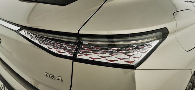 DS AUTOMOBILES DS 4 usata, con Riconoscimento dei segnali stradali