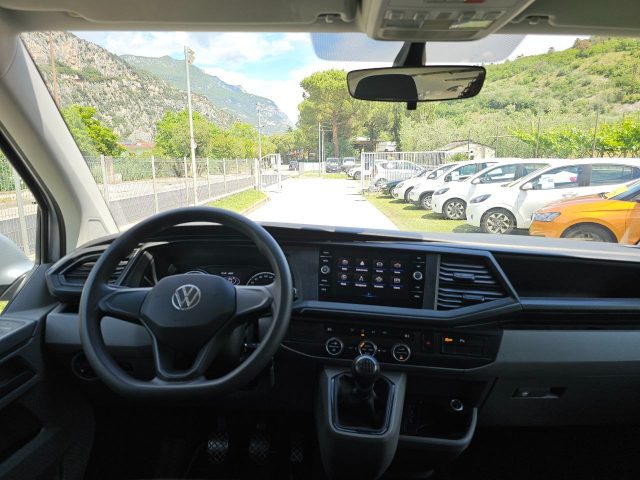 VOLKSWAGEN Caravelle usata 17