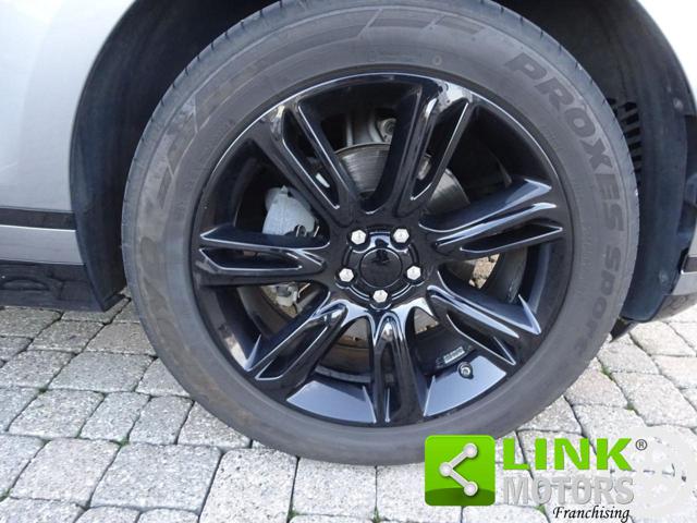 LAND ROVER Range Rover Velar usata, con Sistema di navigazione