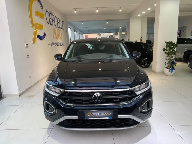 VOLKSWAGEN T-Roc usata, con Autoradio