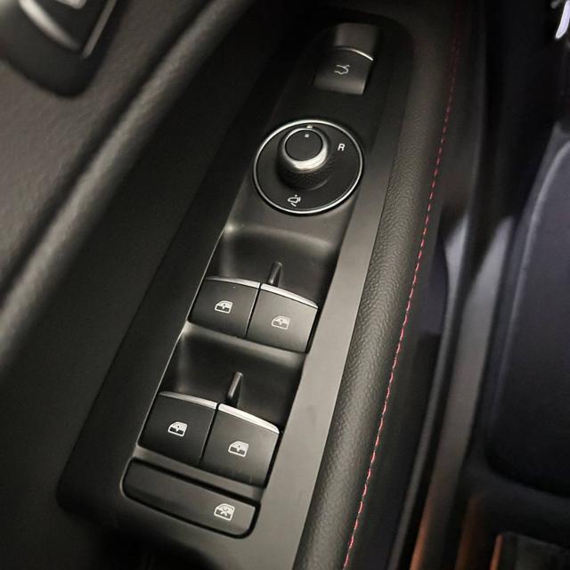 ALFA ROMEO Stelvio usata, con Fari LED