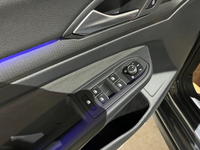 VOLKSWAGEN Golf usata, con Park Distance Control