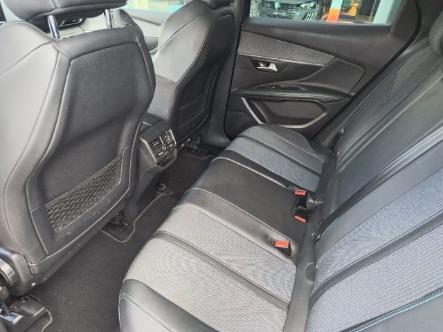 PEUGEOT 3008 usata, con Fari LED