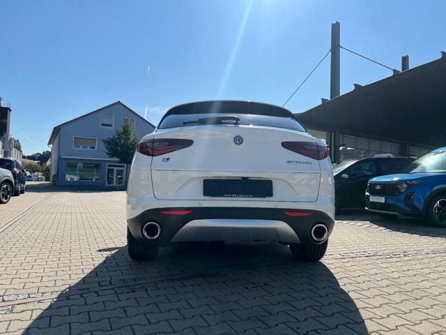 ALFA ROMEO Stelvio usata, con Cerchi in lega