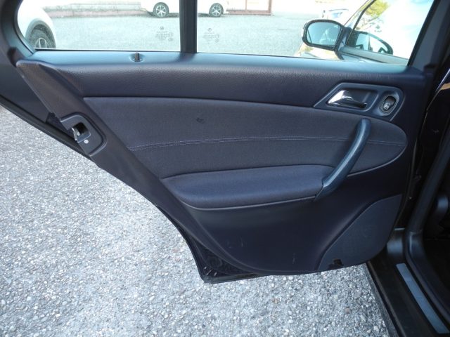 MERCEDES-BENZ C 220 usata 41