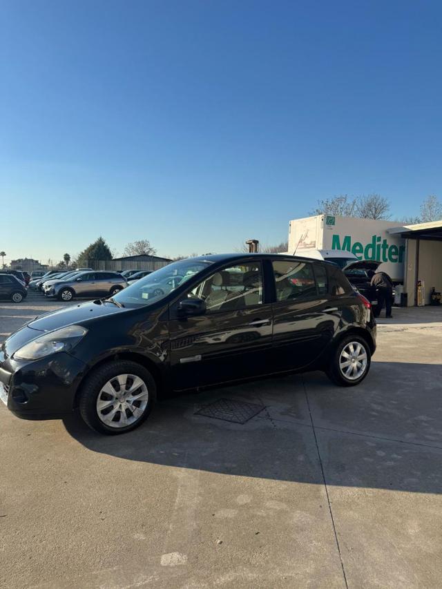 RENAULT Clio usata, con Airbag
