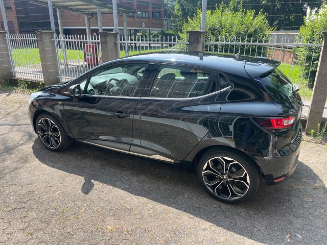 RENAULT Clio usata, con Airbag