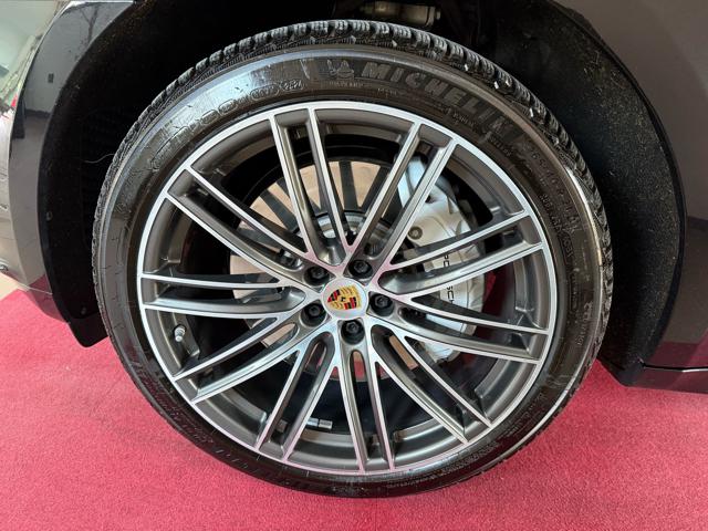 PORSCHE Macan usata, con Autoradio