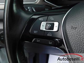VOLKSWAGEN T-Roc usata, con Airbag testa