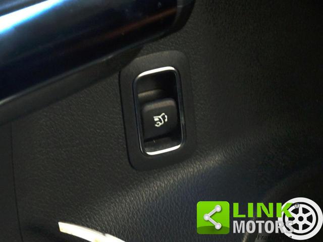 MERCEDES-BENZ B 180 usata, con Portellone posteriore elettrico