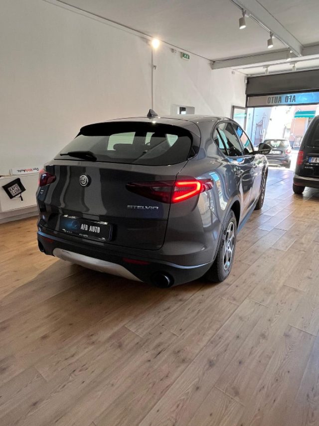 ALFA ROMEO Stelvio usata, con Airbag Passeggero