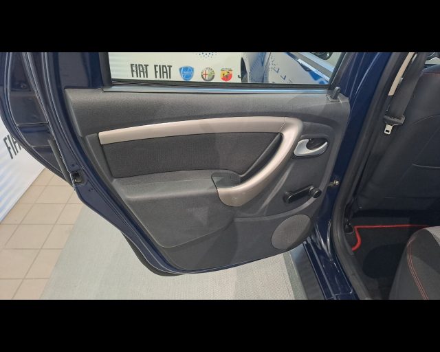 DACIA Duster usata 27