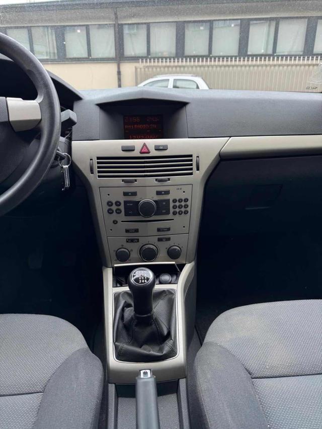 OPEL Astra usata, con Climatizzatore