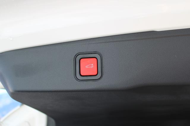 JEEP Avenger usata, con Controllo automatico clima