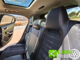 MERCEDES-BENZ GLA 200 usata 21
