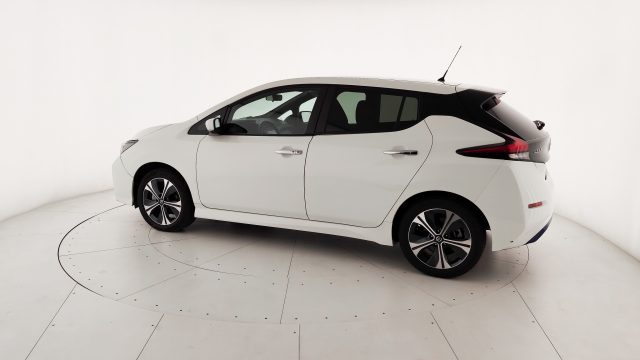 NISSAN Leaf usata, con Sensori di parcheggio posteriori