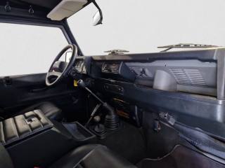 LAND ROVER Defender usata 9