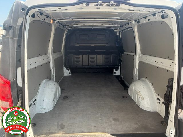 MERCEDES-BENZ Vito usata, con Climatizzatore