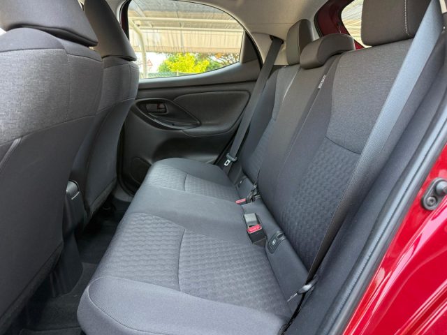 TOYOTA Yaris usata 11