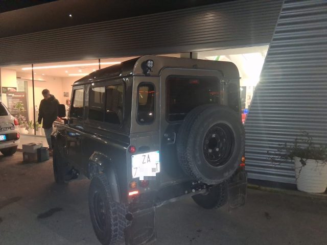 LAND ROVER Defender usata, con Chiusura centralizzata