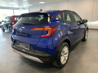 RENAULT Captur usata, con Autoradio