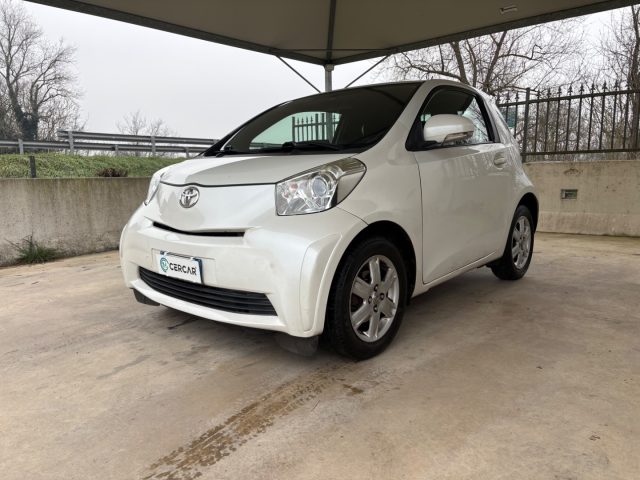 TOYOTA iQ usata, con ABS