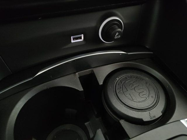 ALFA ROMEO Stelvio usata, con Sistema di navigazione