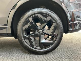 VOLKSWAGEN Tiguan usata, con Park Distance Control