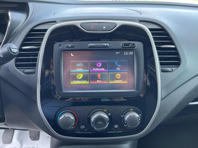 RENAULT Captur usata, con Volante in pelle