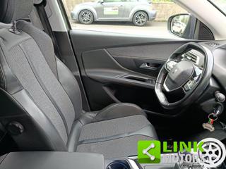 PEUGEOT 3008 usata 27